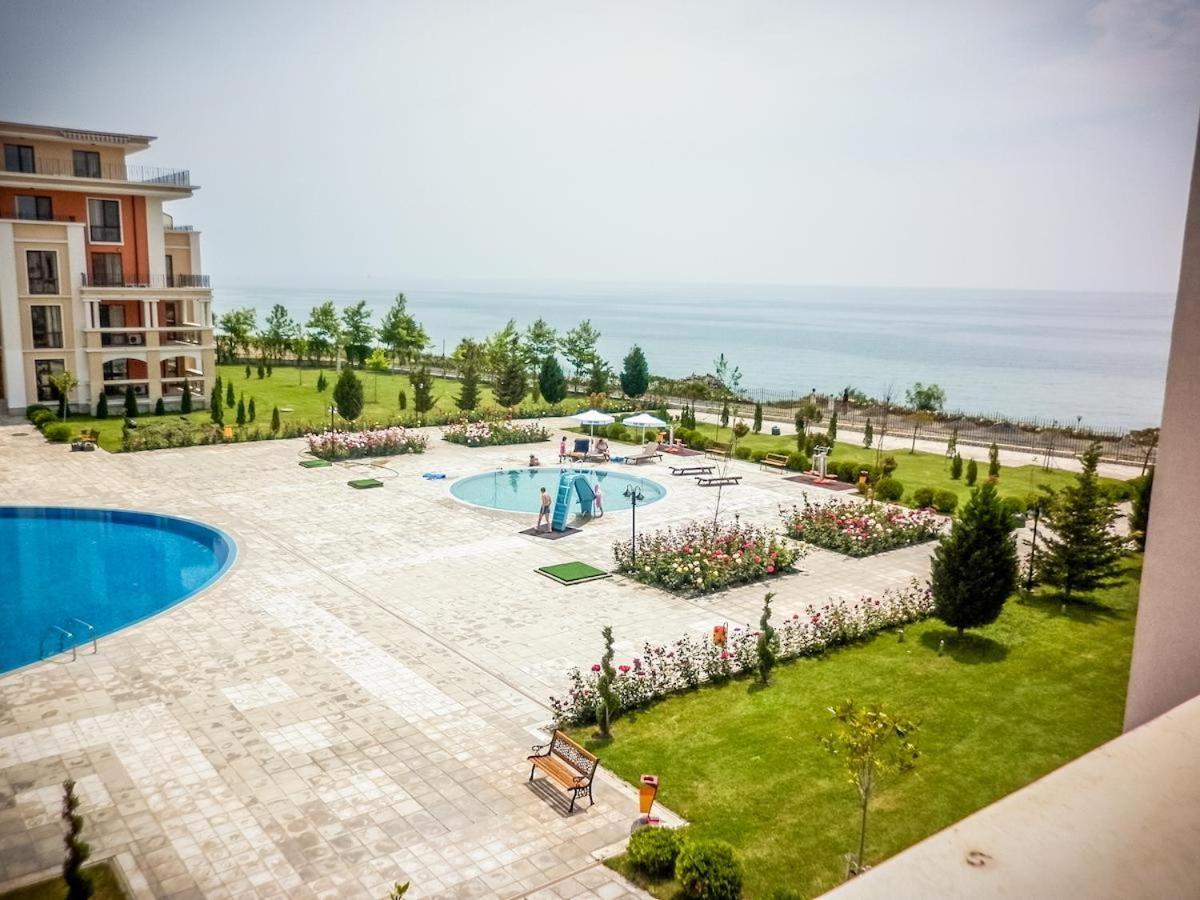 Premier Fort Beach - Premium Apartments Sveti Vlas Ngoại thất bức ảnh